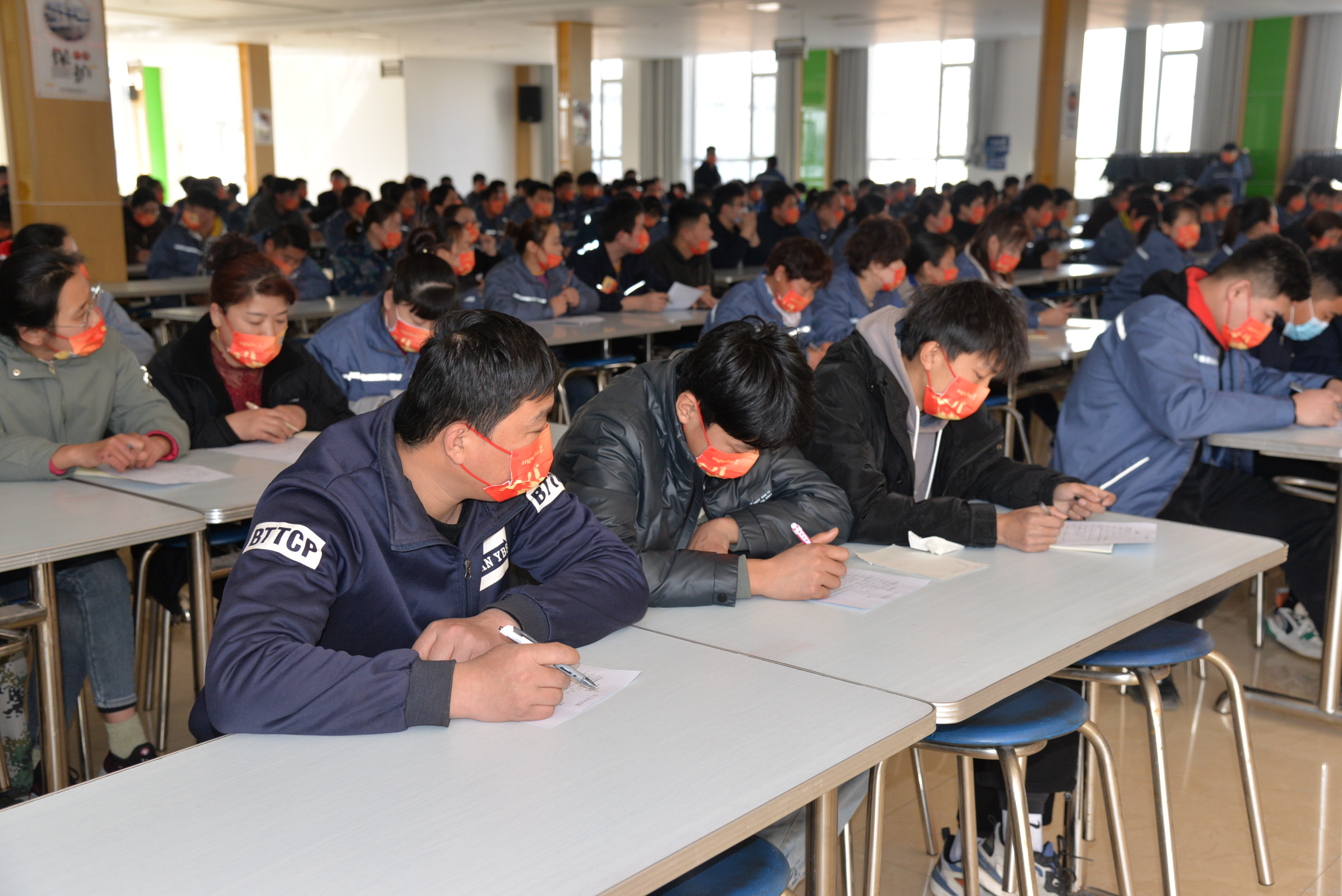 把爱传递 | 公司举办职工大会暨爱心讲座活动(图4)
